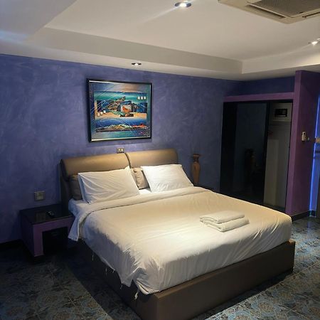Koenig Hotel Pattaya Near Walking Street Exterior photo